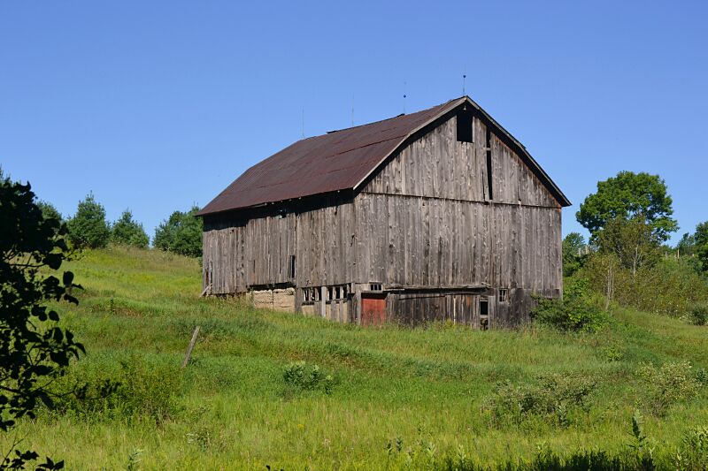 Barn1