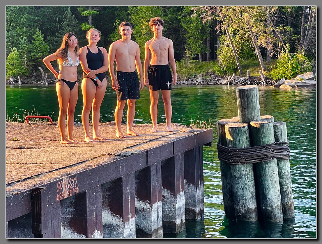 Kids_Pilings_swim