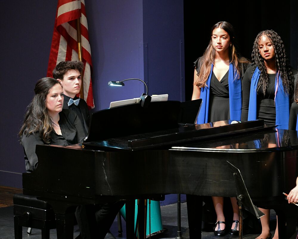 Choir-04