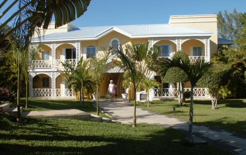 Our building - las Cerezos (cherry blossoms)