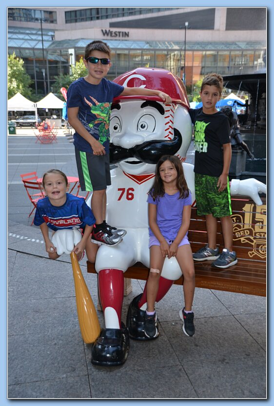 Carew_Kids+MrRedlegs